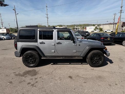 Used 2015 Jeep Wrangler Unlimited Sport image 5