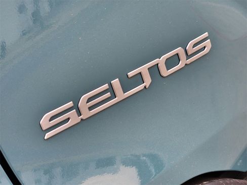 New 2026 Kia Seltos SX image 8