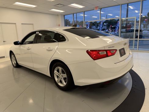 Used 2020 Chevrolet Malibu LS image 59
