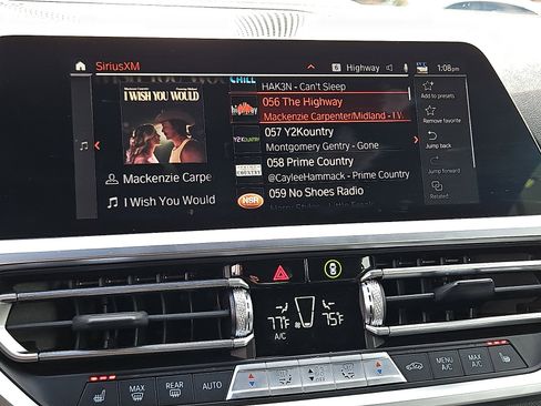 Used 2022 BMW 430i xDrive Convertible w/ Convenience Package image 18