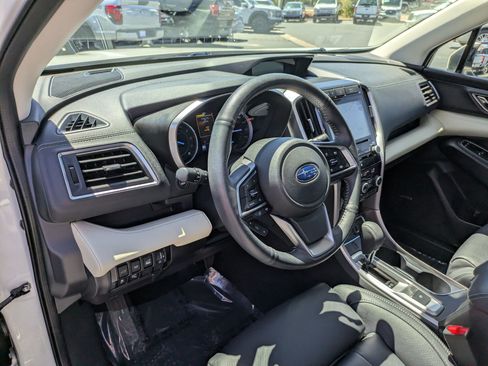 Used 2022 Subaru Ascent Limited w/ Technology Package AWD/4WD image 14