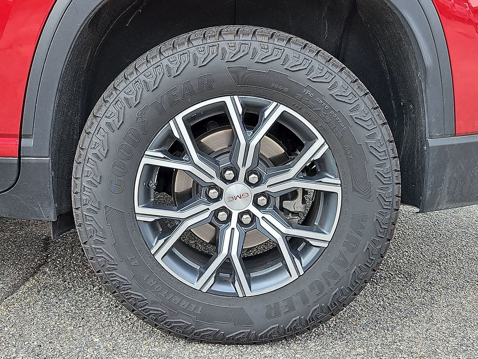 Certified 2024 GMC Acadia AT4 AWD/4WD image 39