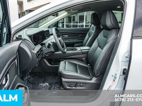 Used 2025 Nissan Murano SV AWD/4WD image 19