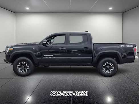 Used 2021 Toyota Tacoma TRD Off-Road image 6