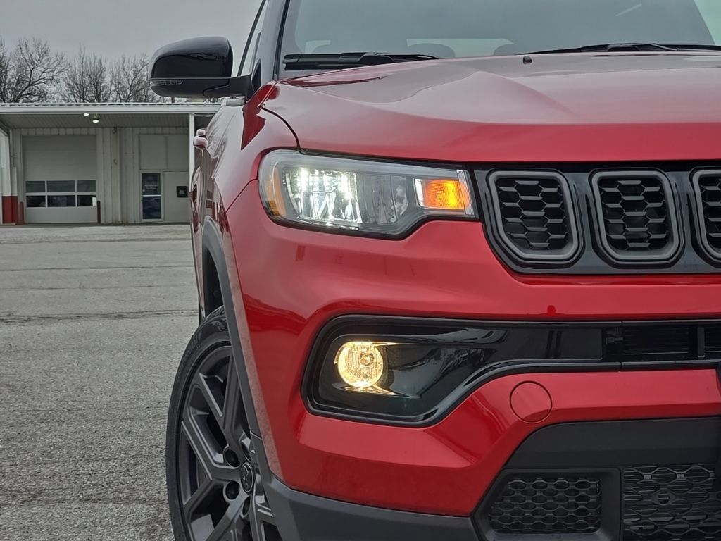 New 2026 Jeep Compass Limited AWD/4WD image 9