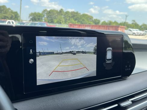 Used 2025 Hyundai Palisade SEL FWD image 25