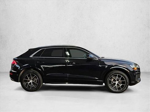 Used 2019 Audi Q8 Premium w/ Convenience Package image 4