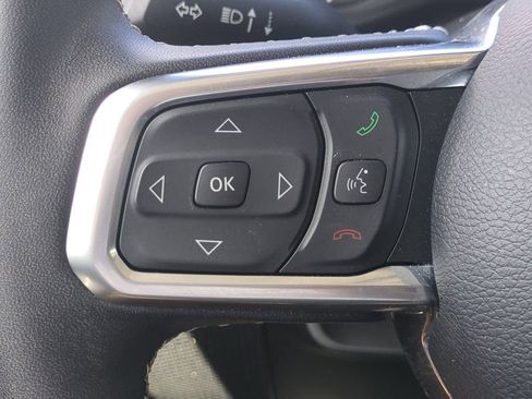 Used 2025 Jeep Wrangler Unlimited Sahara AWD/4WD image 26
