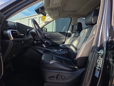 Used 2023 Kia Telluride S w/ S Sunroof Package image 13
