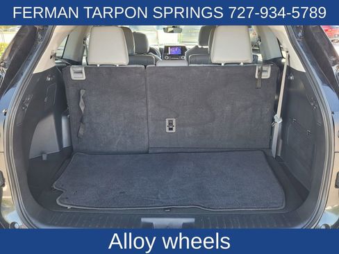 Used 2023 Toyota Highlander XLE image 19