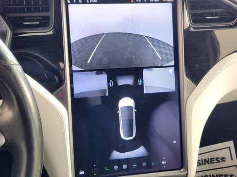 Used 2020 Tesla Model X Long Range image 23