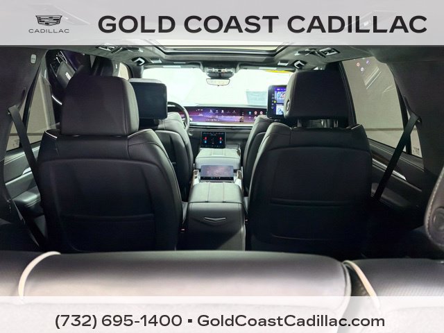 Certified 2026 Cadillac Escalade Platinum Sport AWD/4WD image 15