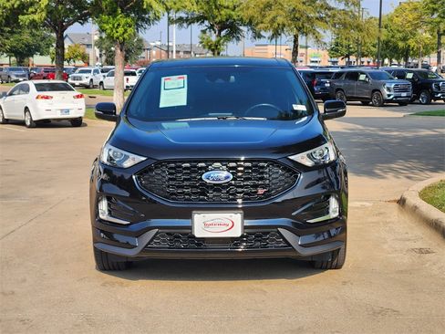 Used 2022 Ford Edge ST image 2