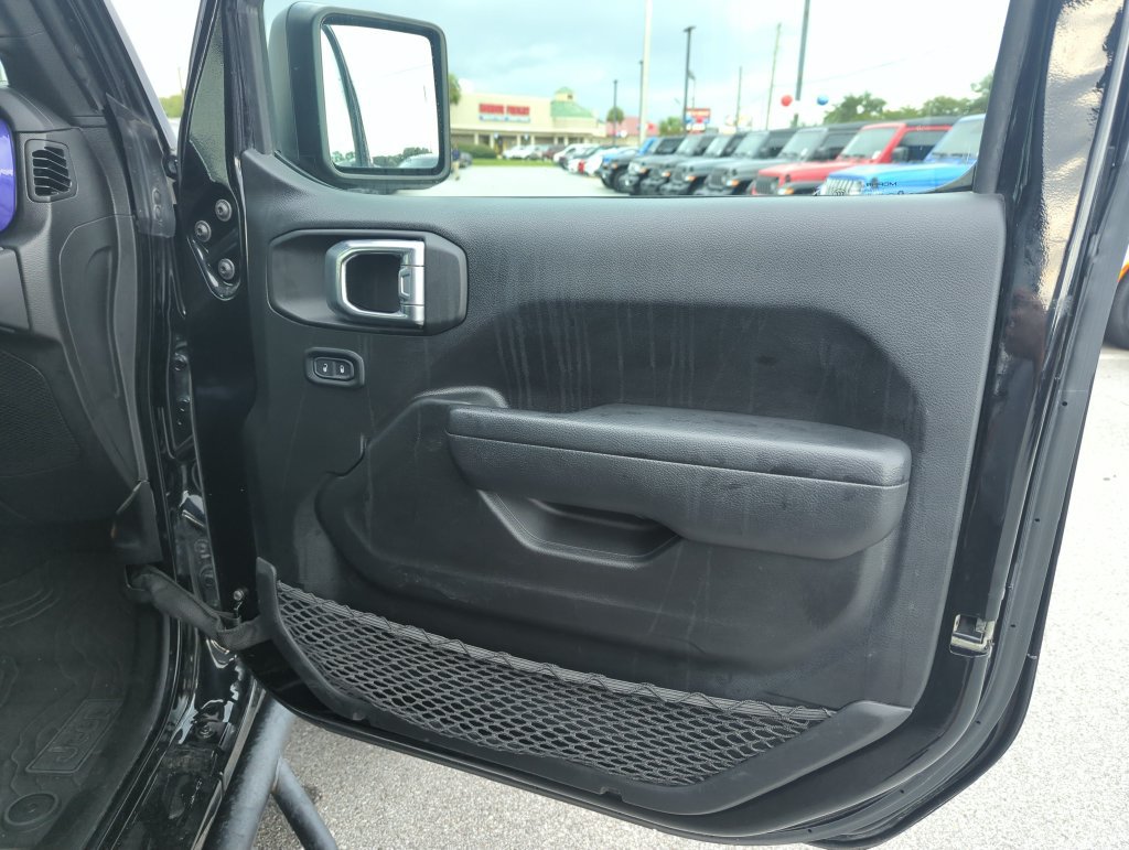 Used 2022 Jeep Wrangler Unlimited Sport AWD/4WD image 31