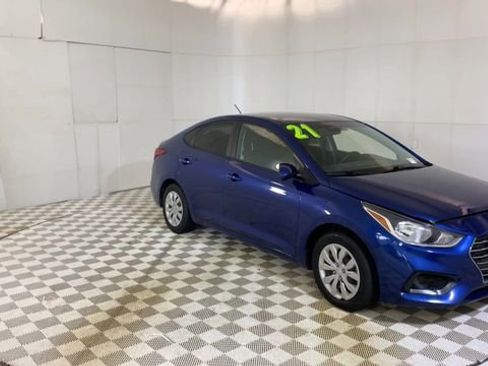 Used 2021 Hyundai Accent SE FWD image 5