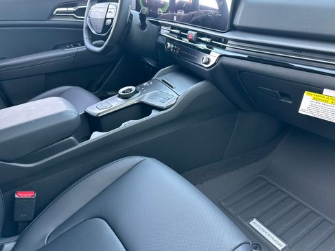 New 2026 Kia Sportage EX AWD/4WD image 17