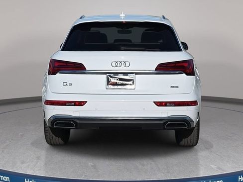 Certified 2023 Audi Q5 2.0T Premium w/ Convenience Package image 4