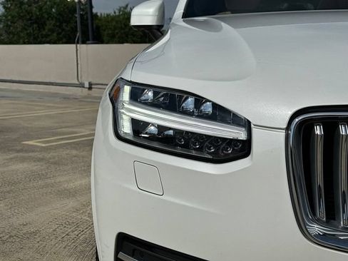 Certified 2023 Volvo XC90 B6 Ultimate w/ Protection Package AWD/4WD image 12