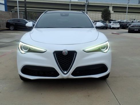 Used 2019 Alfa Romeo Stelvio Ti Sport w/ Quick Order Package 22S Sport image 4