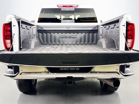 Used 2025 GMC Sierra 2500 SLE w/ SLE Value Package; image 32