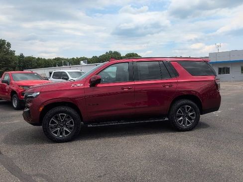 Used 2023 Chevrolet Tahoe Z71 AWD/4WD image 3