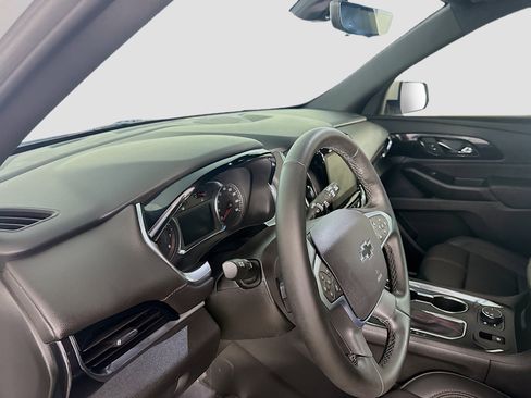 Used 2024 Chevrolet Traverse RS image 23