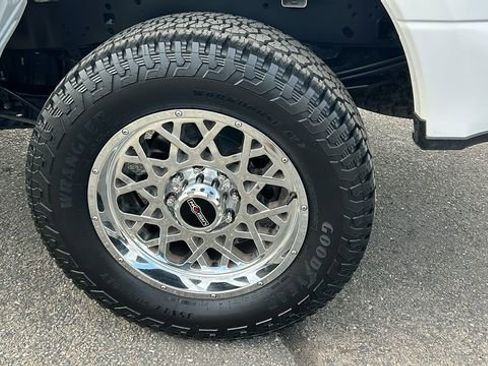 Certified 2022 Ford F250 Lariat w/ Lariat Ultimate Package image 6