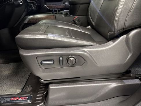 Certified 2023 GMC Sierra 3500 Denali w/ Denali Black Diamond Edition AWD/4WD image 22