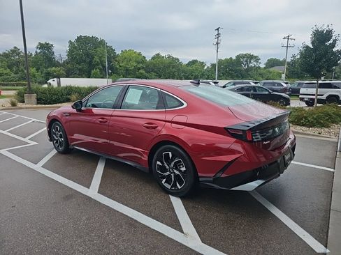 Certified 2025 Hyundai Sonata SEL FWD image 3