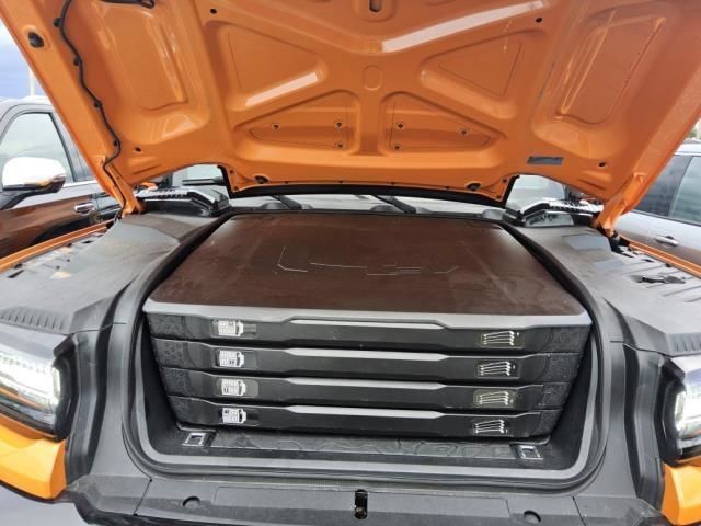 Used 2024 GMC Hummer EV 2X w/ LPO, Illumination Package AWD/4WD image 9