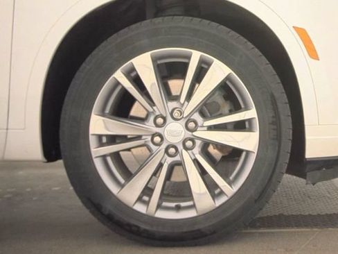 Used 2024 Cadillac XT6 Premium Luxury AWD/4WD image 37