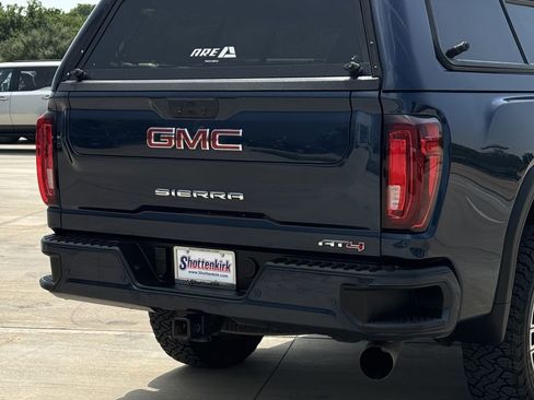 Used 2022 GMC Sierra 2500 AT4 w/ AT4 Preferred Package AWD/4WD image 6