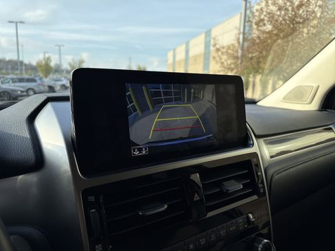 Used 2023 Lexus GX 460 Premium image 25