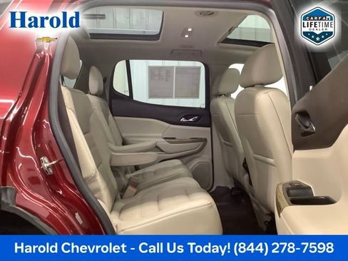 Used 2018 GMC Acadia Denali image 9