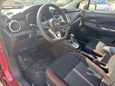 New 2025 Nissan Versa SR w/ Trunk Package image 9
