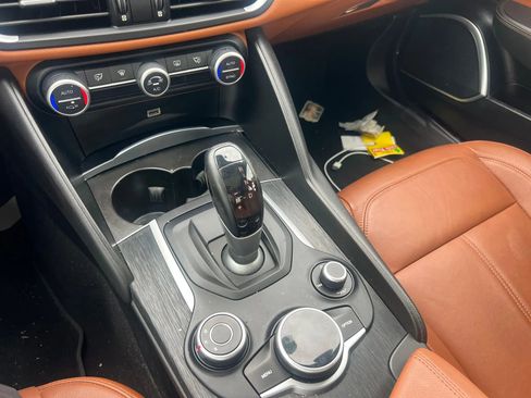 Used 2019 Alfa Romeo Giulia RWD image 13