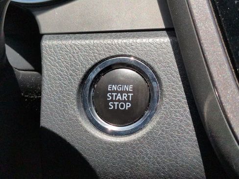 Certified 2018 Toyota Camry XSE FWD image 27