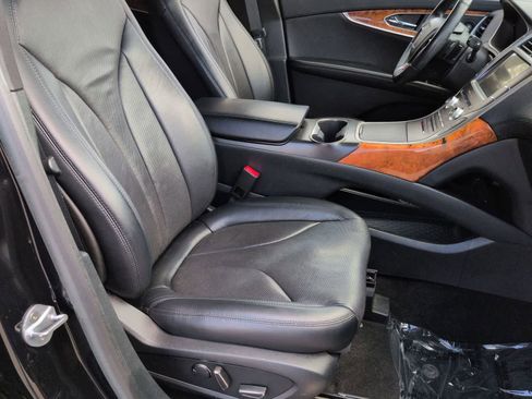 Used 2019 Lincoln Nautilus Reserve AWD/4WD image 22
