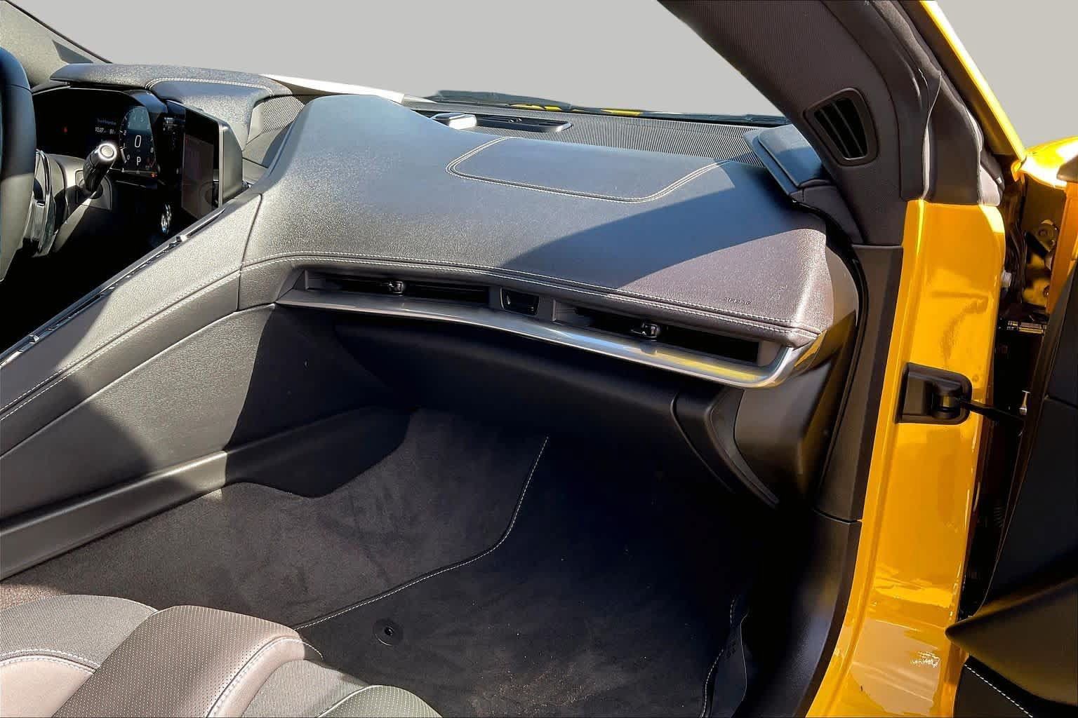 Used 2025 Chevrolet Corvette Z06 w/ Battery Protection Package RWD image 17