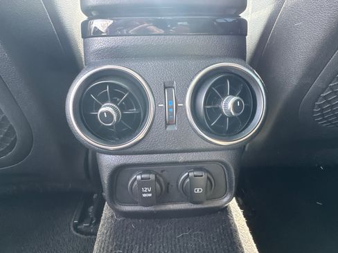 Used 2019 Kia Stinger Premium RWD image 26