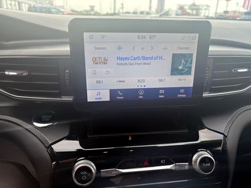 Used 2023 Ford Explorer ST-Line w/ Class IV Trailer Tow Package image 26