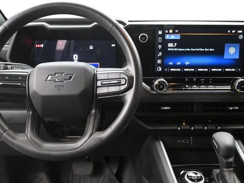 Used 2024 Chevrolet Colorado Trail Boss w/ Advanced Trailering Package image 11