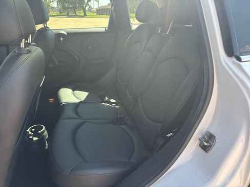 Used 2014 MINI Cooper Countryman S image 11