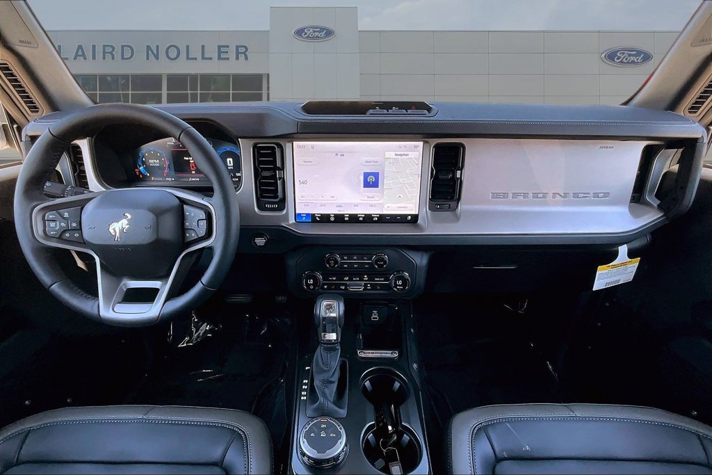 New 2026 Ford Bronco Outer Banks AWD/4WD image 6