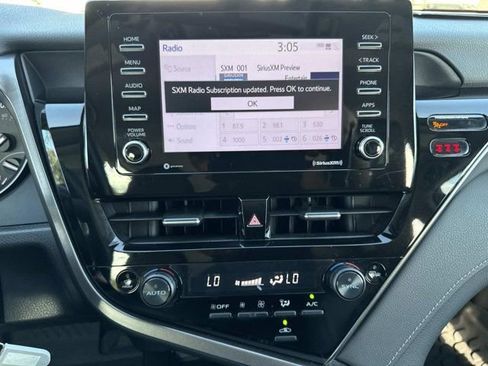 Used 2024 Toyota Camry SE image 28