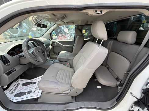 Used 2021 Nissan Frontier S RWD image 34