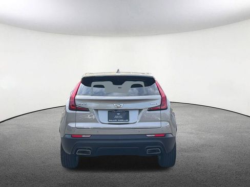 Certified 2022 Cadillac XT4 Luxury w/ Driver Awareness Package FWD image 18
