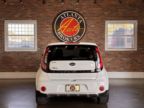 Used 2017 Kia Soul + image 29