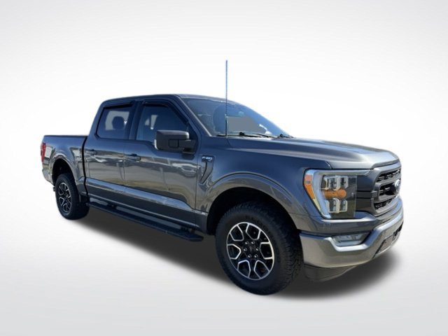 Used 2022 Ford F150 XLT w/ Equipment Group 302A High AWD/4WD image 3