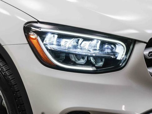 Certified 2022 Mercedes-Benz GLC 300 4MATIC image 14
